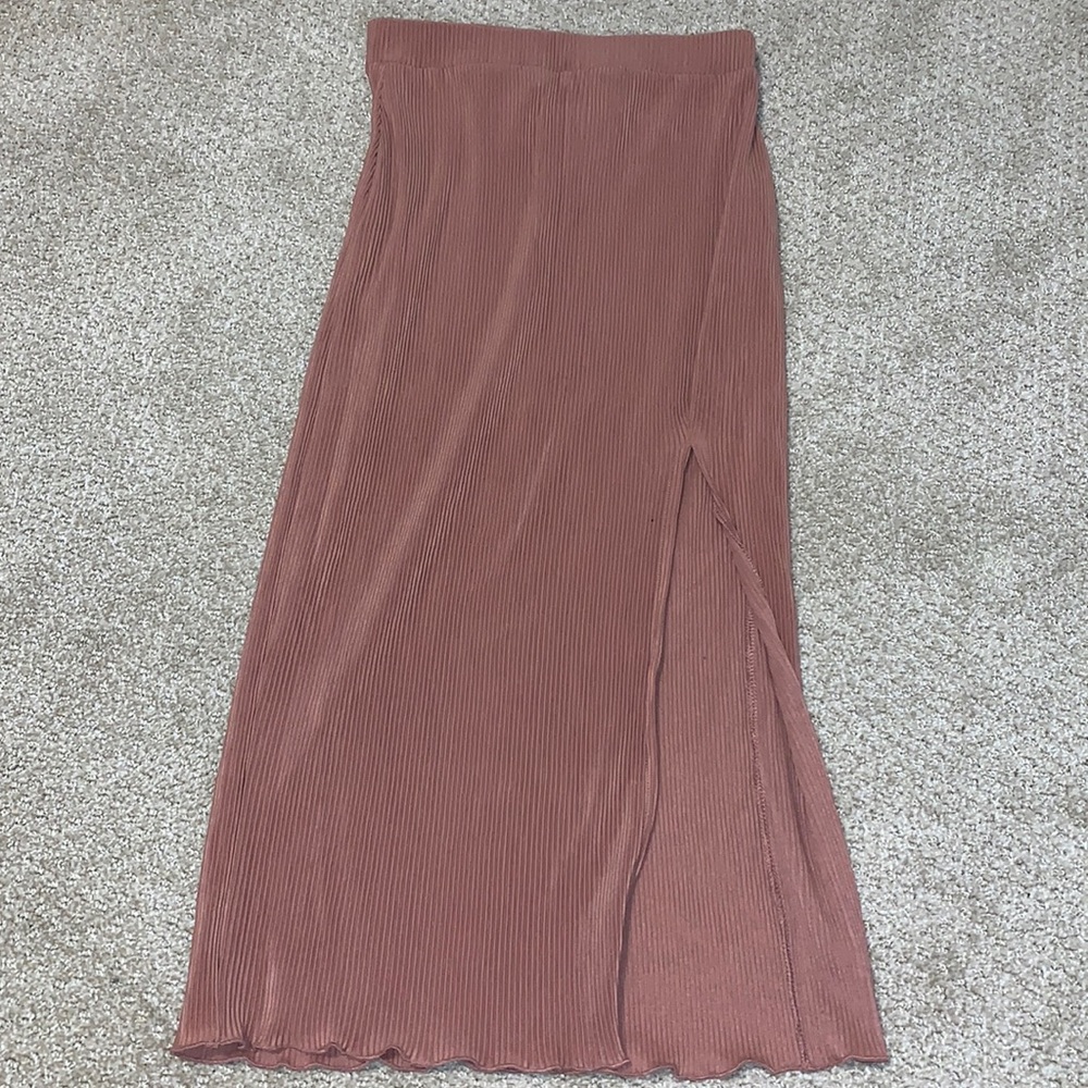 DIVIDED by H&M ribbed skirt.